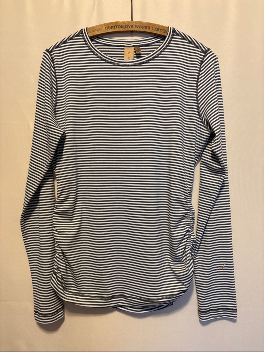 Indyeva Milgin (1st gen) long sleeve tee, white and taupe gray stripes, L